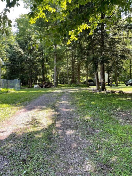 Falls Edge Farm Cottage Benton Exterior photo
